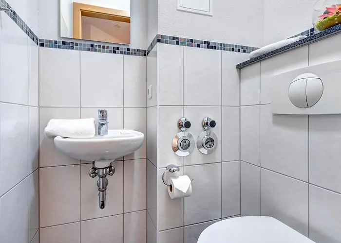Ostseeresidenz Gorki- Park - 04 Mit Wellness Und Schwimmbad 제바트헤링스도르프
